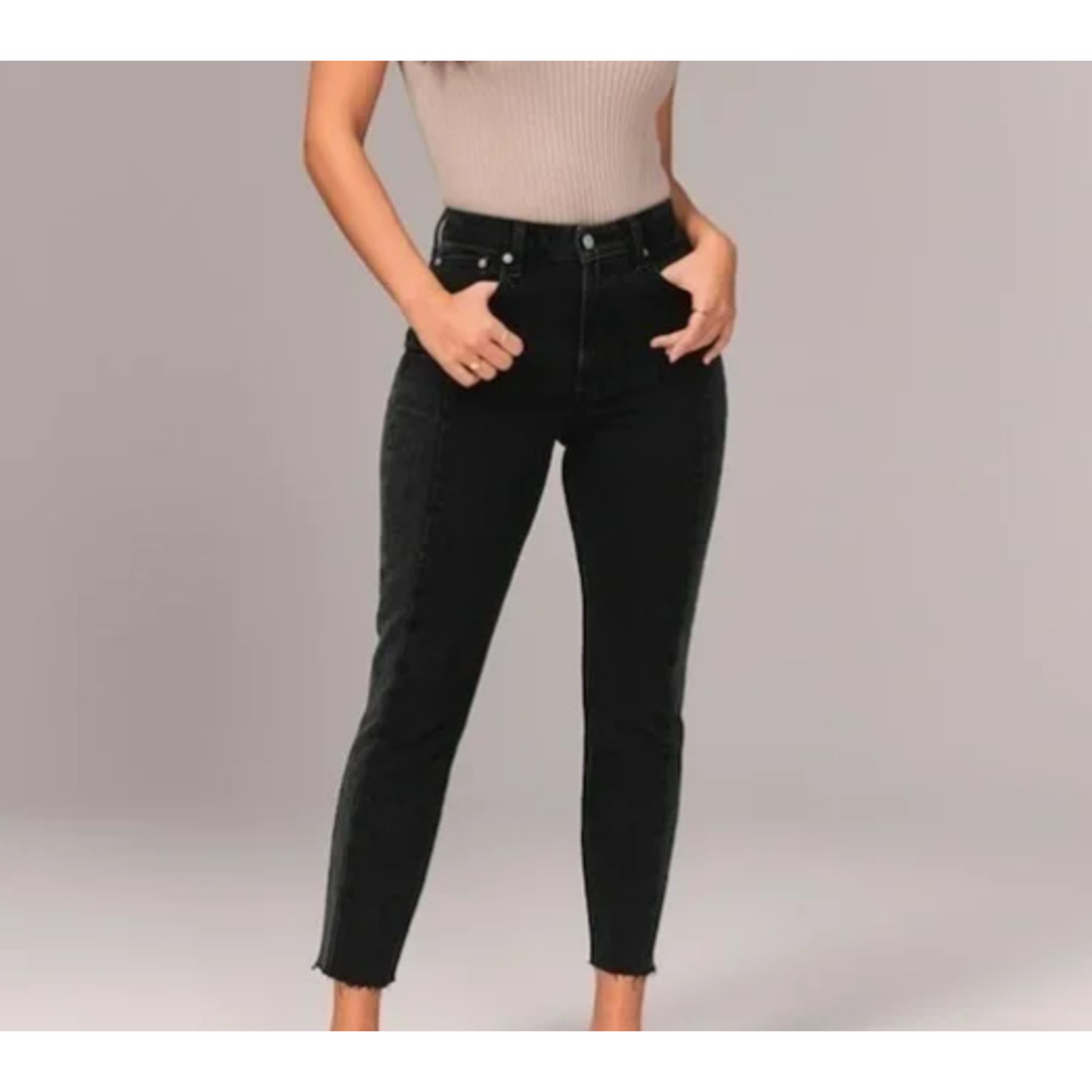 Abercrombie & Fitch Women's Straight Leg Jeans in Black